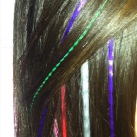 White/ grey grizzly feather hair extensions - Picture 3 of 3